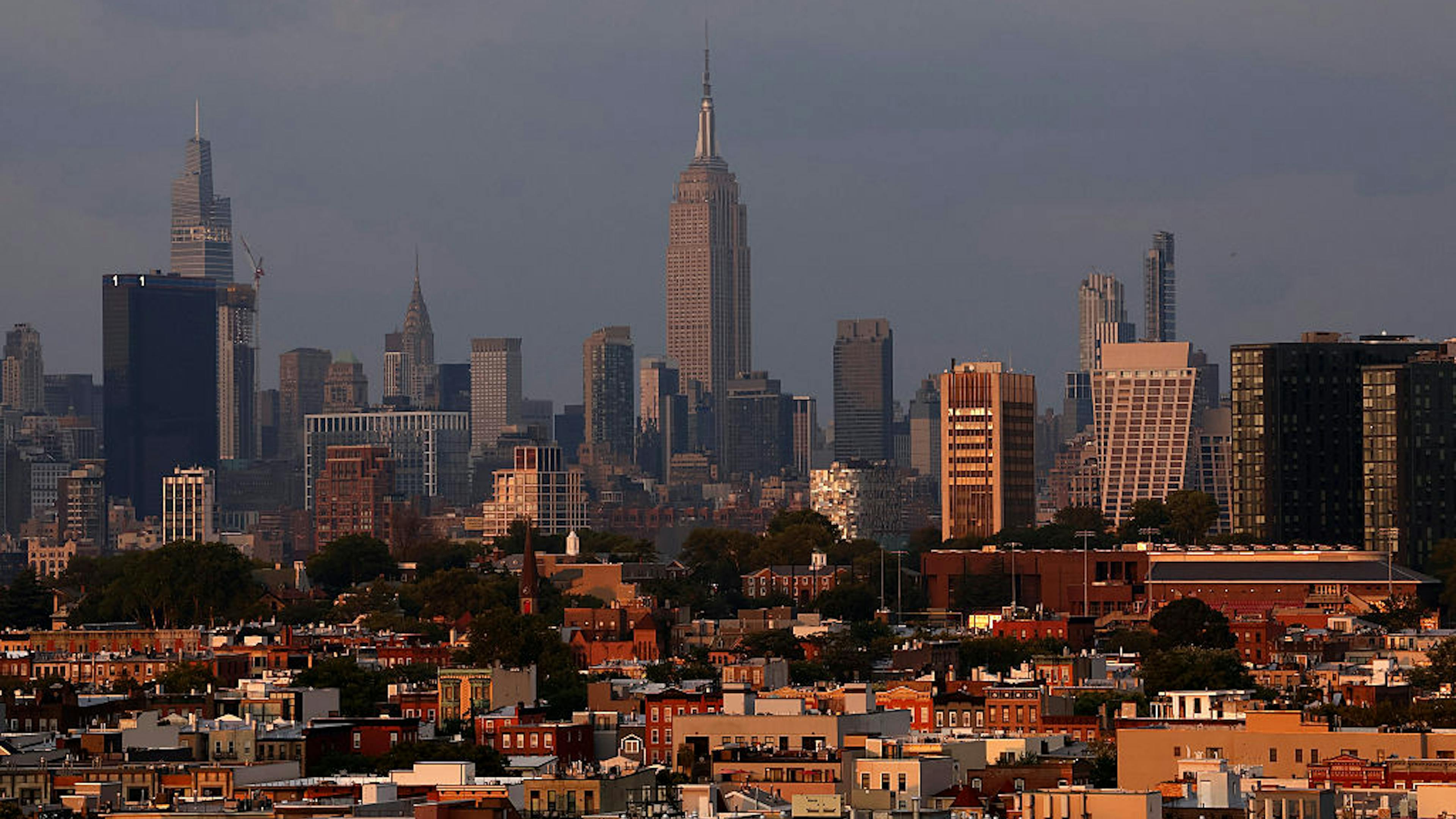 Officer Dead, Multiple Injured After Gunman Storms Manhattan Office Building