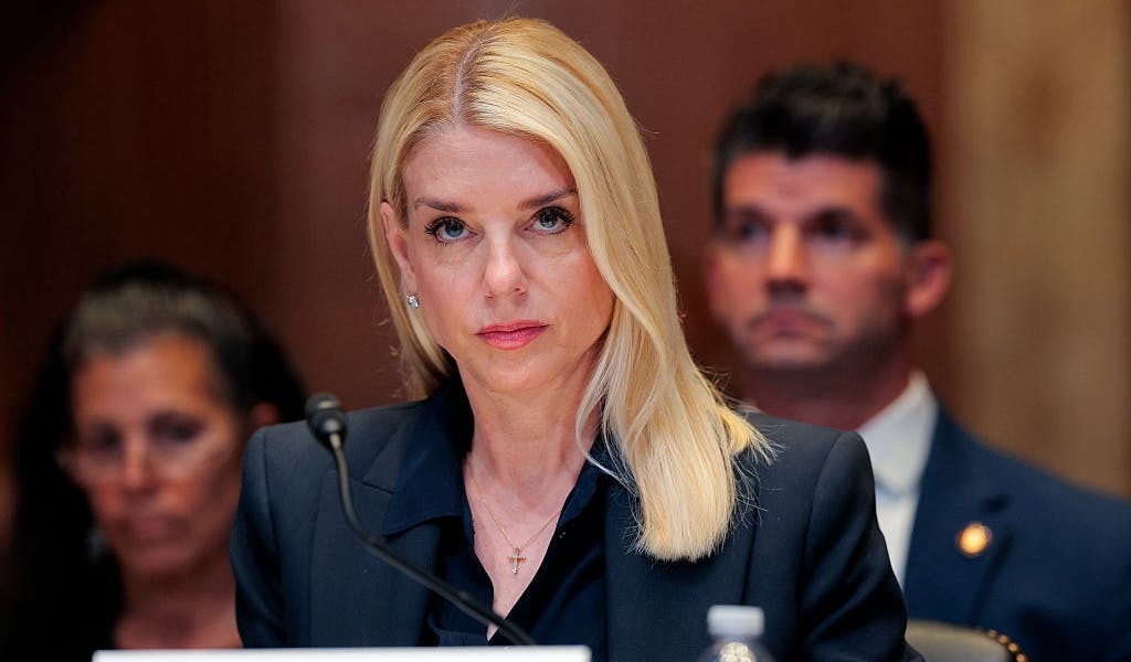 Ben Shapiro: Pam Bondi ‘Botched’ Epstein Rollout ‘Eight Ways From Sunday’