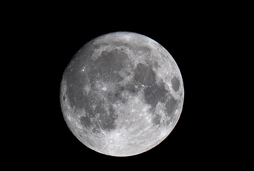 NASA Plans To Build Nuclear Reactor On The Moon In Race Against China, Russia