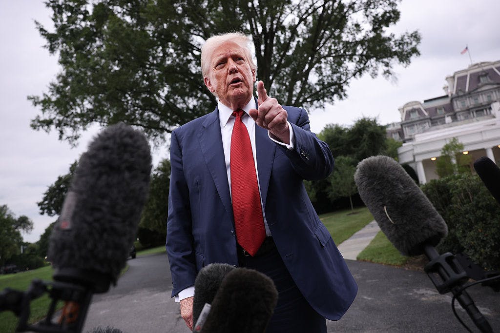 Trump Scores Another Win: Apple To Pump $100 Billion More Into U.S. Economy