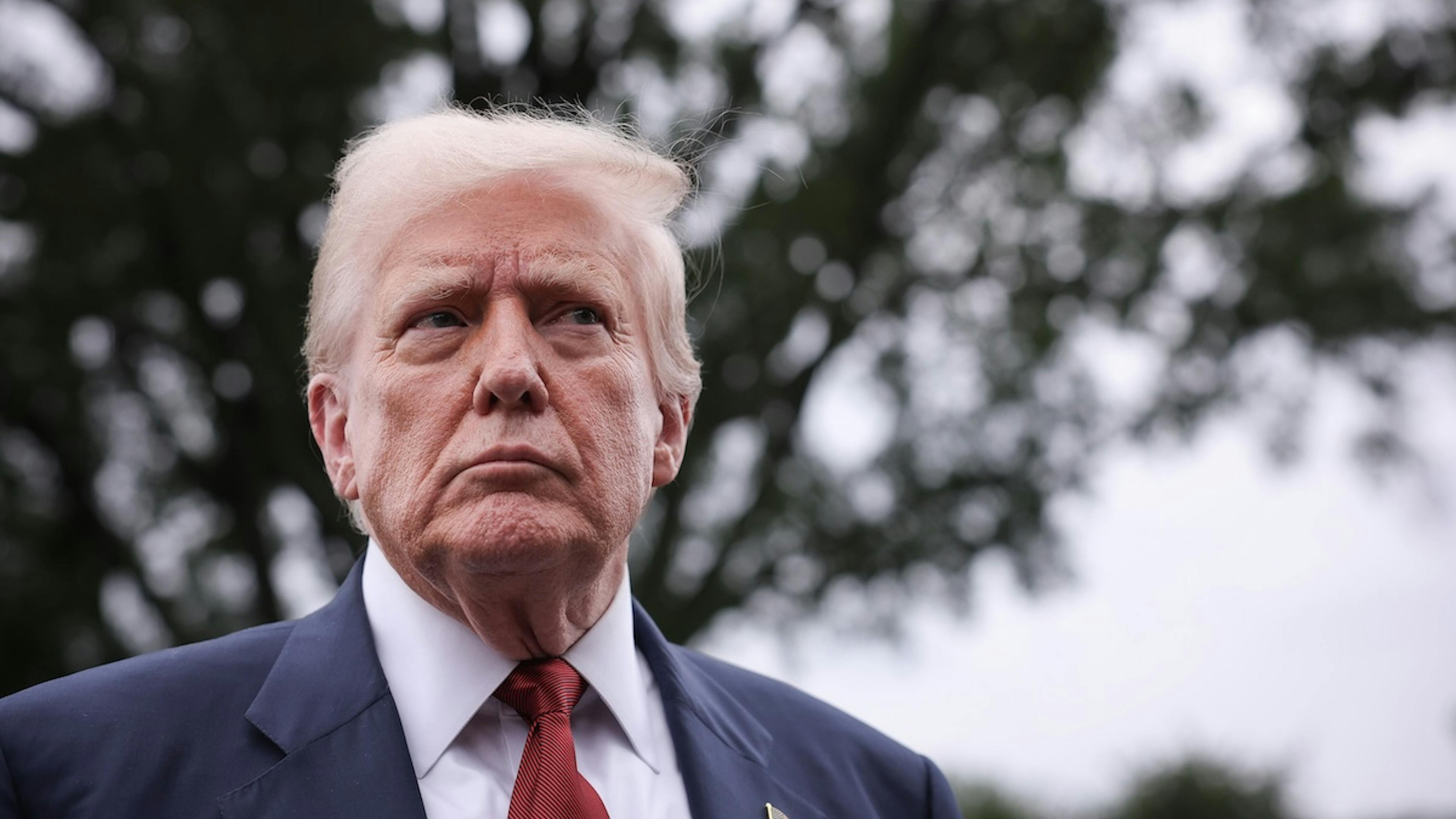 Trump Econ Director Cites ‘Revisions’ As ‘Hard Evidence’ To Fire Labor Statistics Chief
