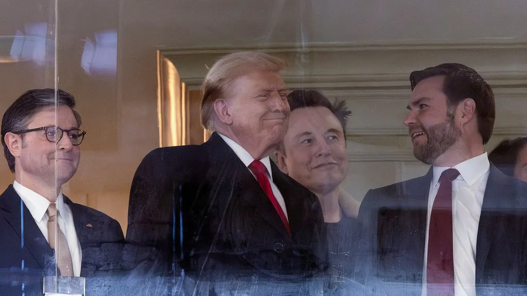 Musk Hits Pause On New Party Launch While He Weighs Backing Vance In 2028