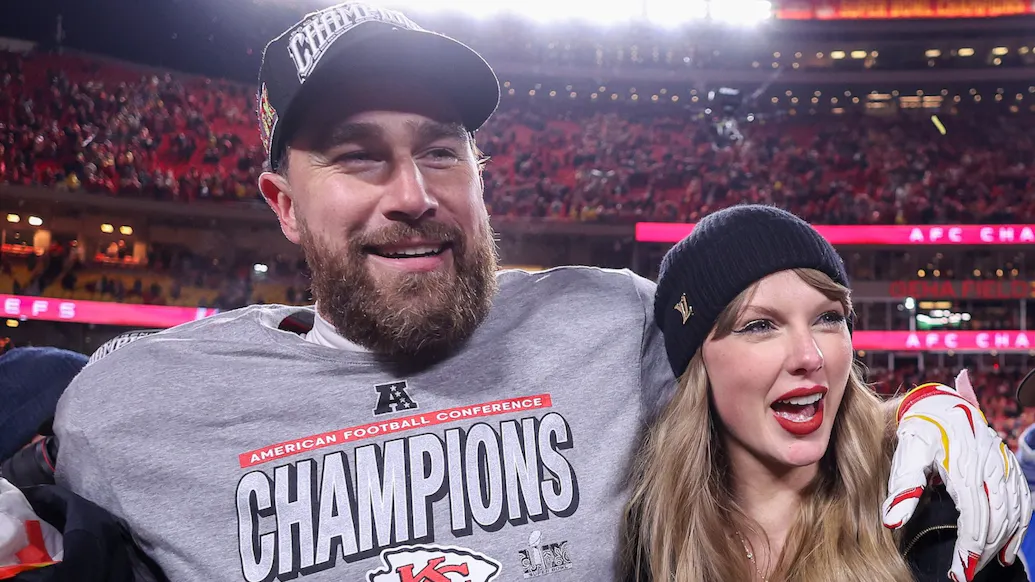 Taylor Swift Pokes Fun At ‘Male Sports Fans’ Sick Of Seeing Her