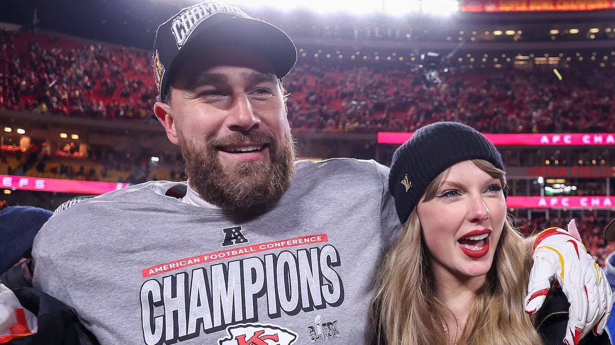 NextImg:Taylor Swift Pokes Fun At ‘Male Sports Fans’ Sick Of Seeing Her