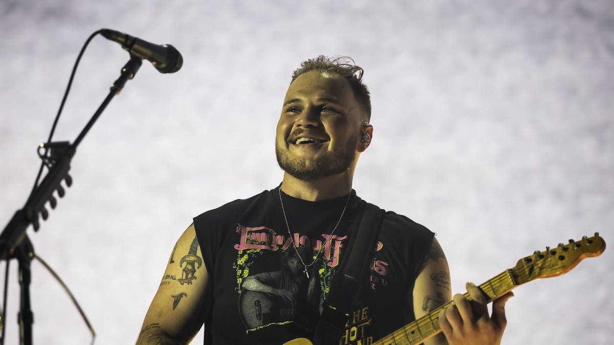 NextImg:After Squabble With Chiefs Fans, Country Star Says He’ll ‘Never Play In Kansas City Again’