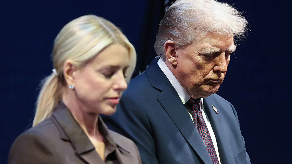 Trump Promises Fresh Push To Defend Prayer In Public Schools