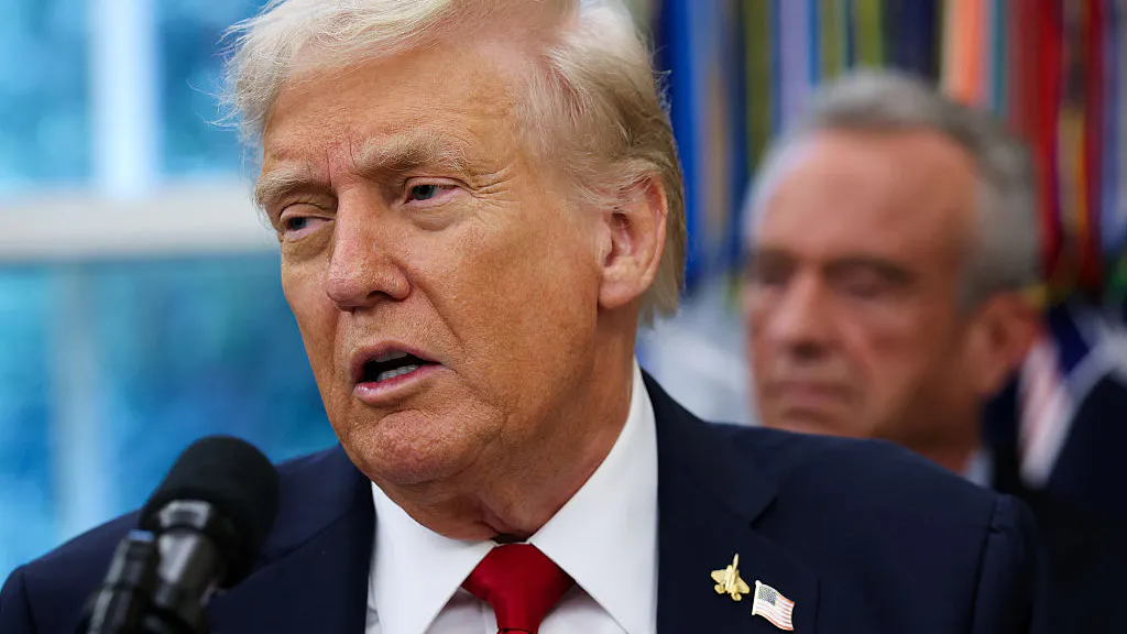 Trump Has Oval Office Crowd Rolling After Off-The-Cuff COVID Crack