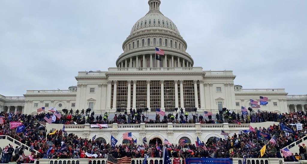 J6 Reporter Calls ‘BS,’ Says Plainclothes FBI Agents Never Performed ‘Crowd Control’ At Capitol