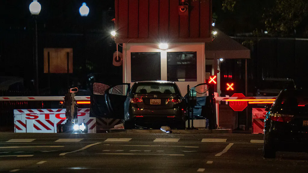Man Arrested After Crashing Into Secret Service Security Gate Outside White House