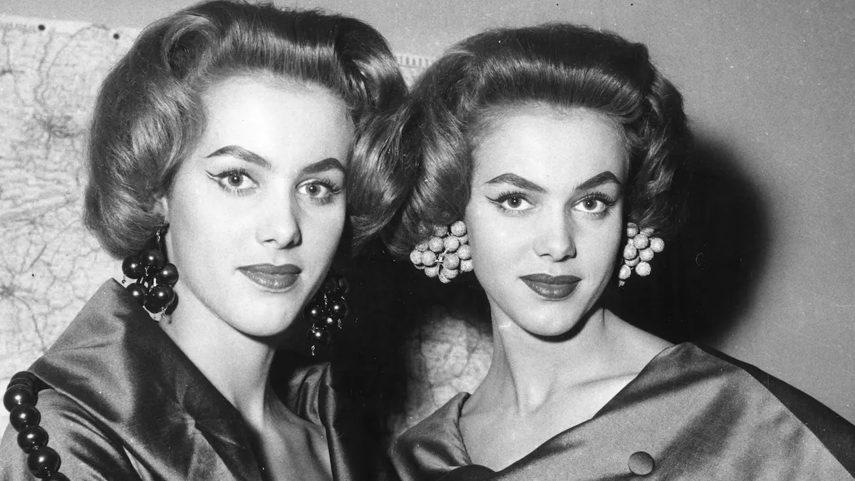 Kessler Twins, Who Performed With Frank Sinatra, Die By Assisted Suicide On The Same Day