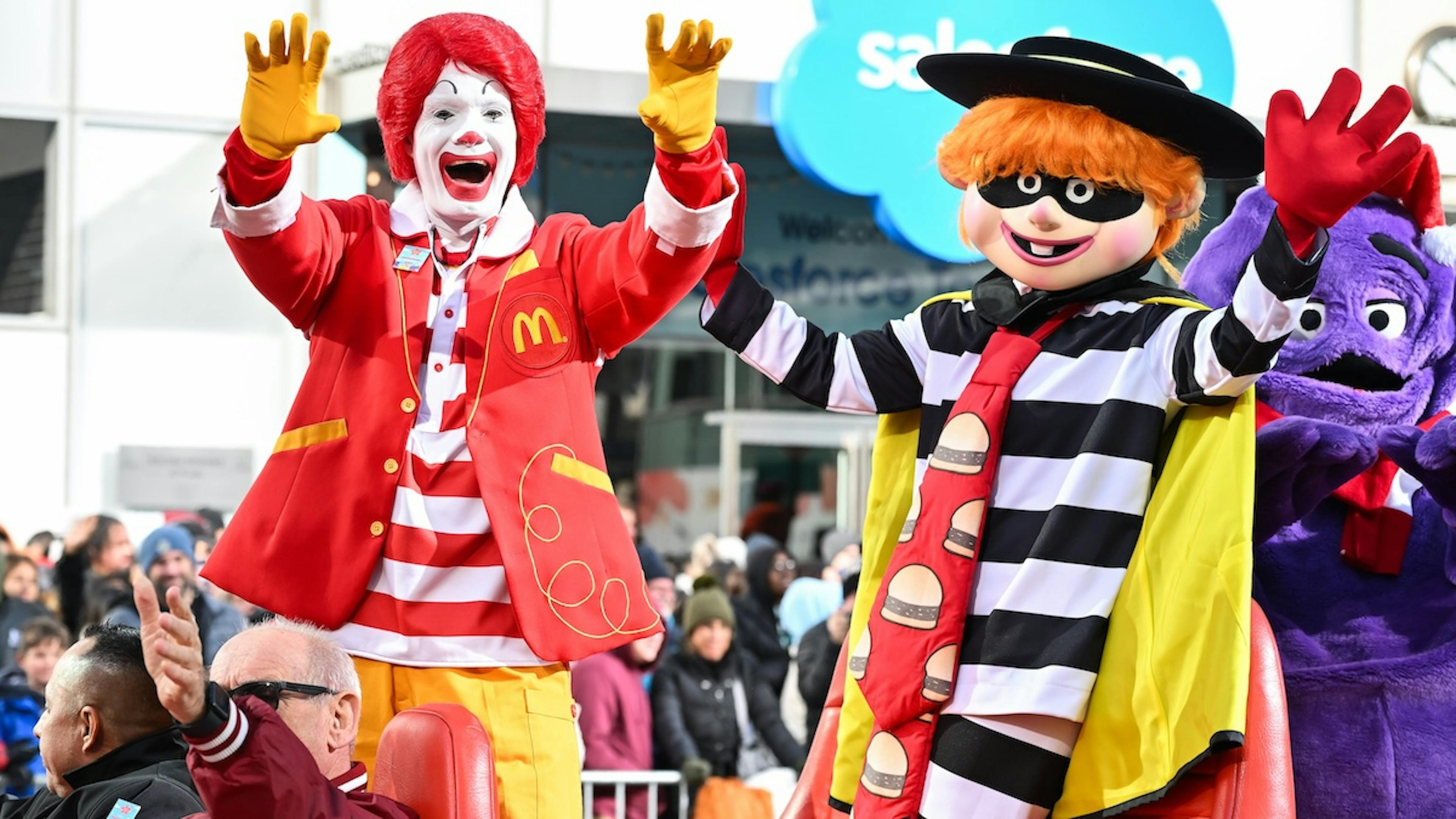 ‘McSCUSE ME?’: 11 States Allow ‘Nutritional’ Food Stamps To Be Spent At Fast Food Restaurants