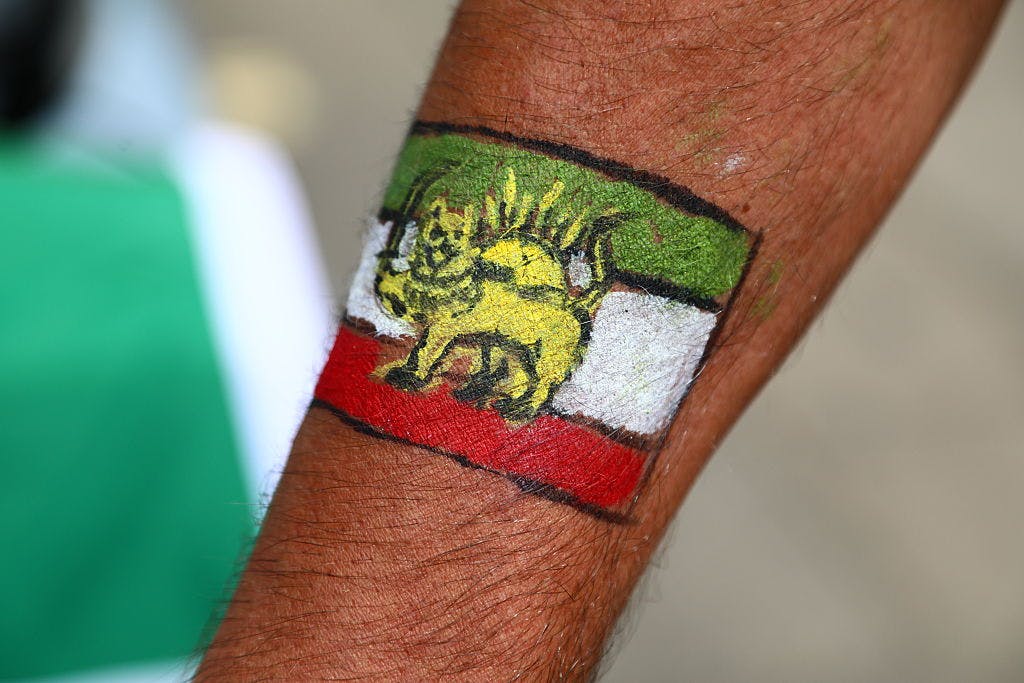 Military Defiance: Iranian Air Force Officer Demands Regime Change, Calls For Million-Man March