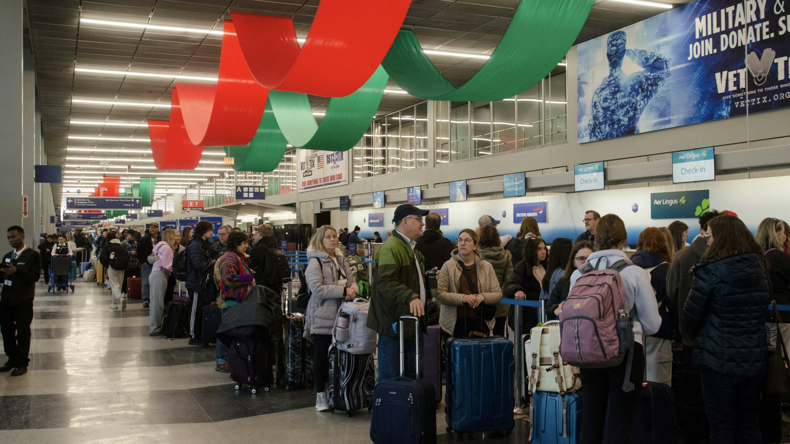 U.S. Airlines Cancel Over 1,800 Flights Due To Major Winter Storm