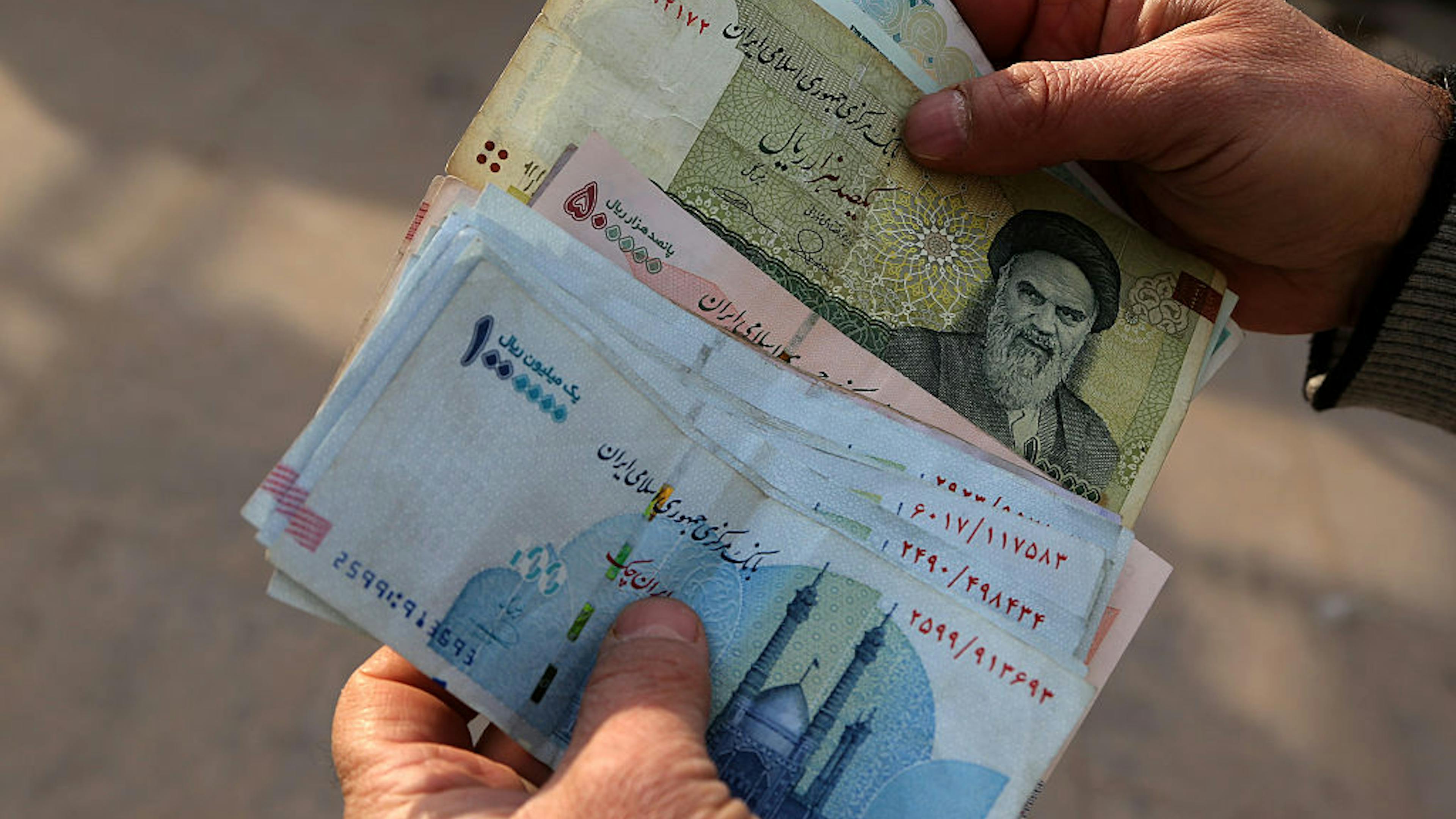 ‘Death To The Dictator:’ Iranians Defy Regime For Fourth Consecutive Day Amid Economic Turmoil