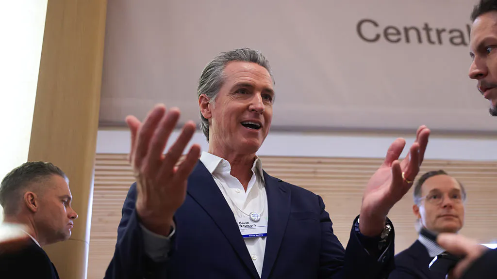 Welfare Fraud Threatens Top-Tier Democratic Presidential Nominees Ahead Of 2028