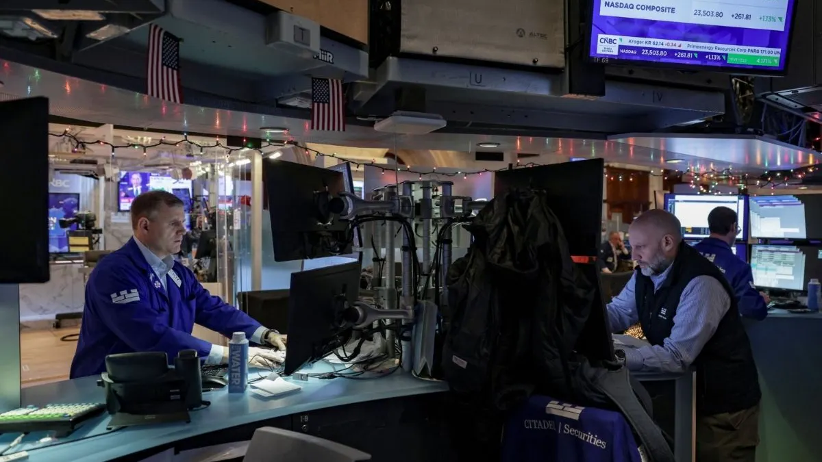 Dow Hits Record, Energy Stocks Surge After U.S. Strikes Venezuela