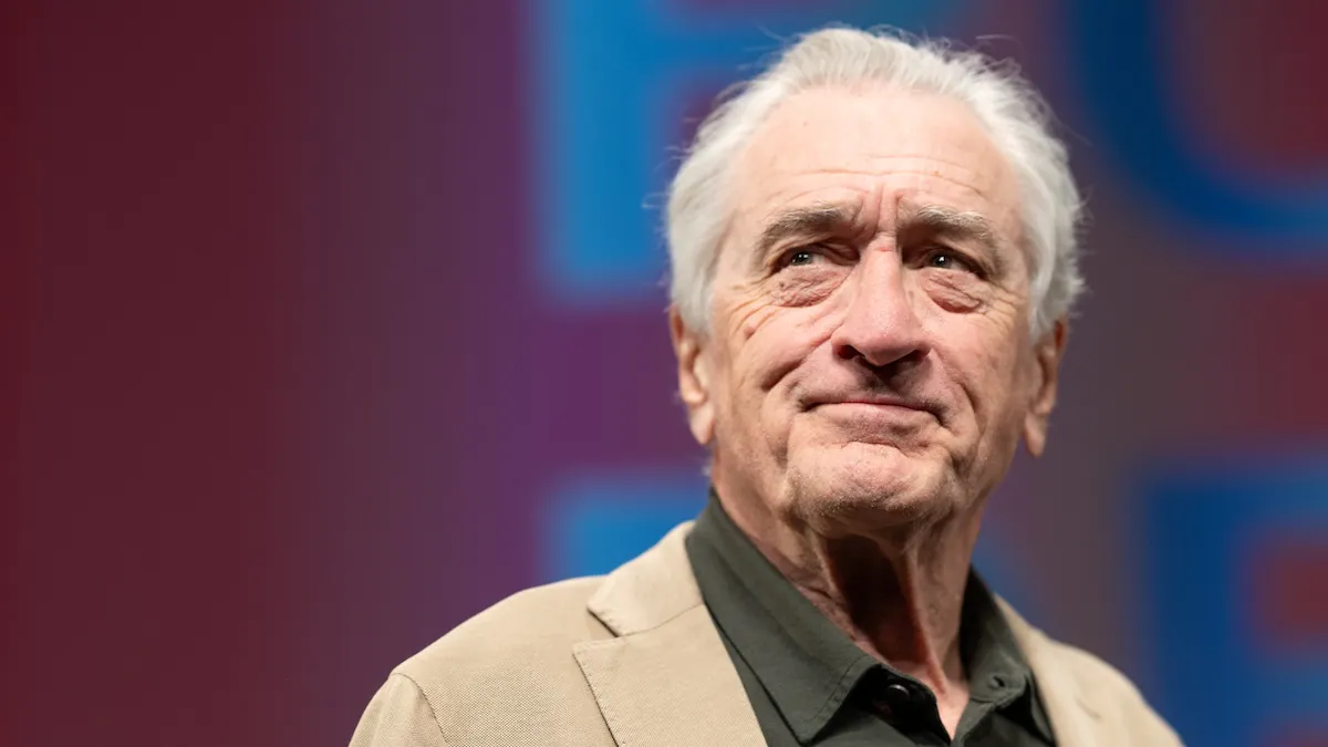 De Niro Literally Cries About Trump Presidency, Says He ‘Will Never Leave’