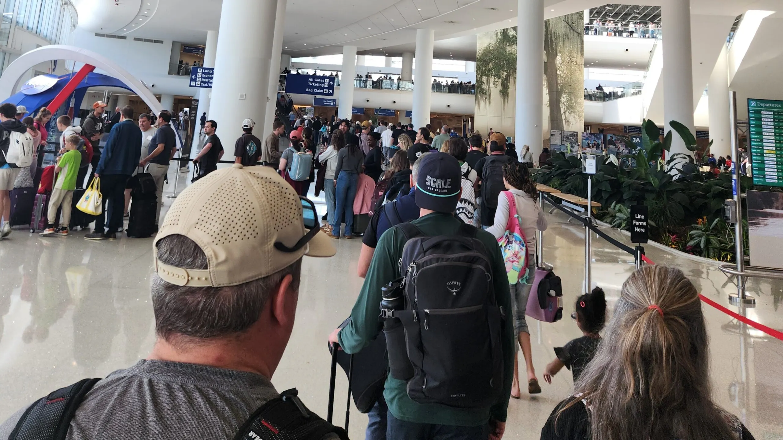 Drugs, Sweat, And Tears: My Fight Through Spring Break TSA Lines During The Democrat DHS Shutdown