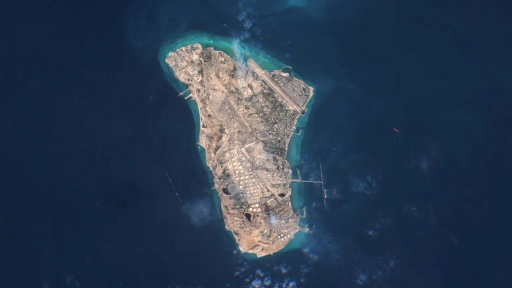 Trump Admin Weighs Bold Move To Seize Iran’s Economic ‘Jugular’