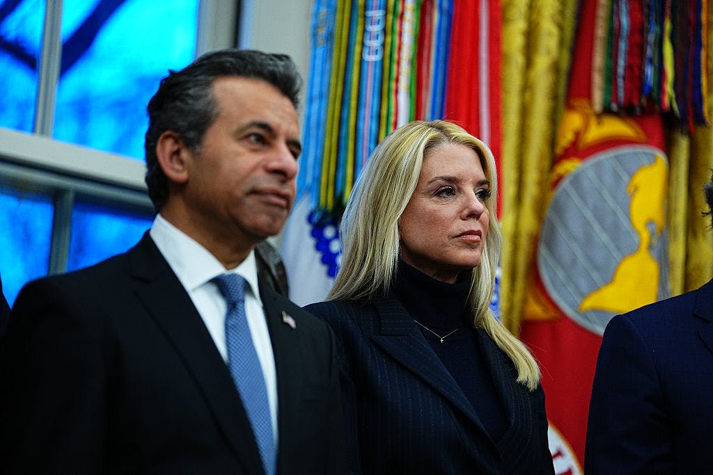 Justice Department Moves To Shut Down Red State Lawsuit Over Abortion Pill