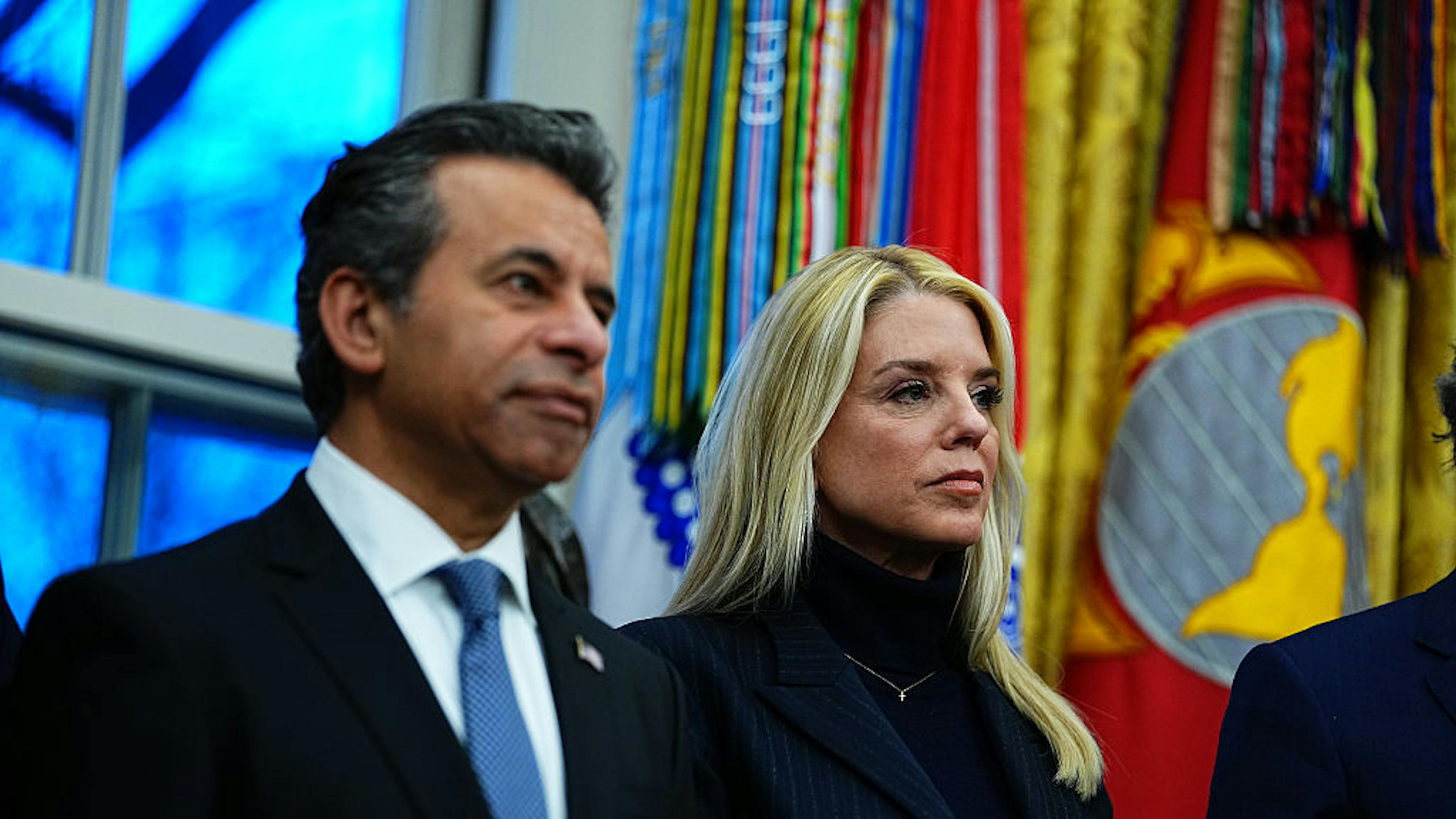 Justice Department Moves To Shut Down Red State Lawsuit Over Abortion Pill