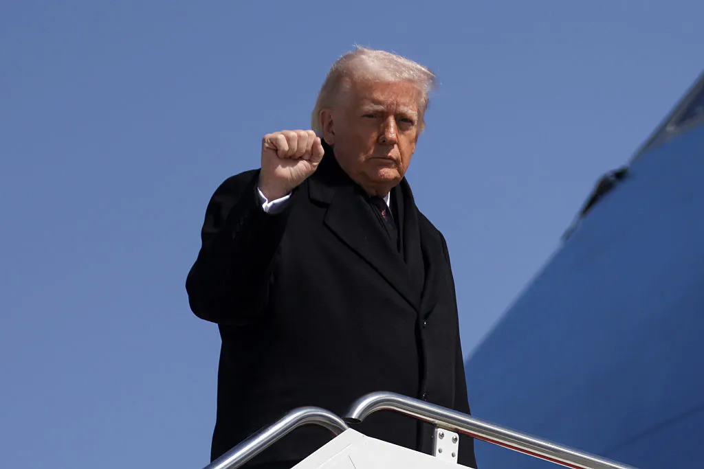 Trump Teases Mysterious Iran ‘Prize’ As Bigger Stakes Come Into Focus