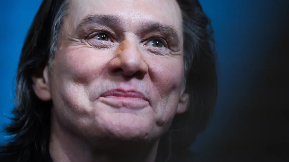 Jim Carrey Clone Controversy Reaches Fever Pitch, Forces Official Response