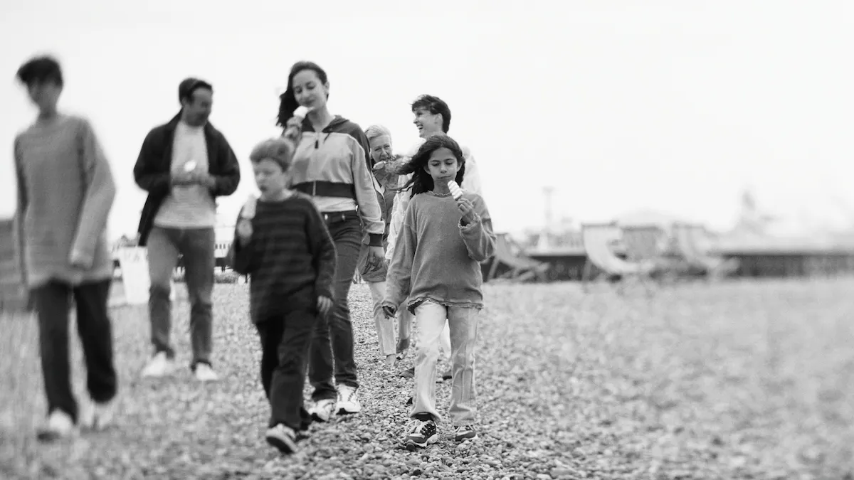 Elites Claim You Need Massive Income For Kids But Parents Make One Key Tradeoff