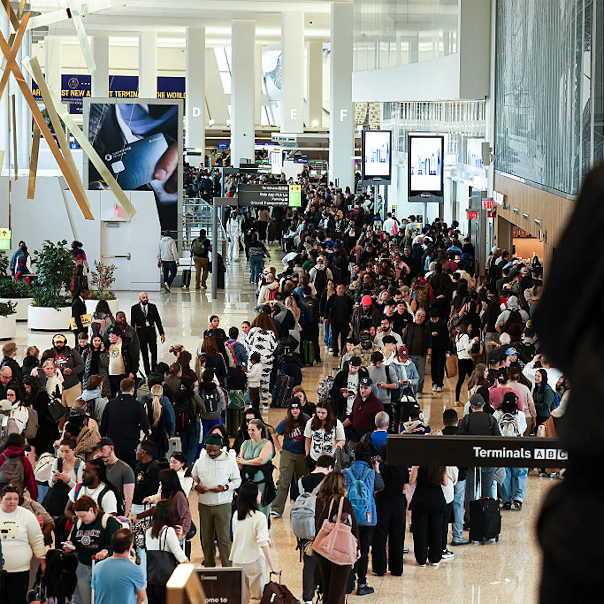 Ignore The Fearmongers, Privatize The TSA