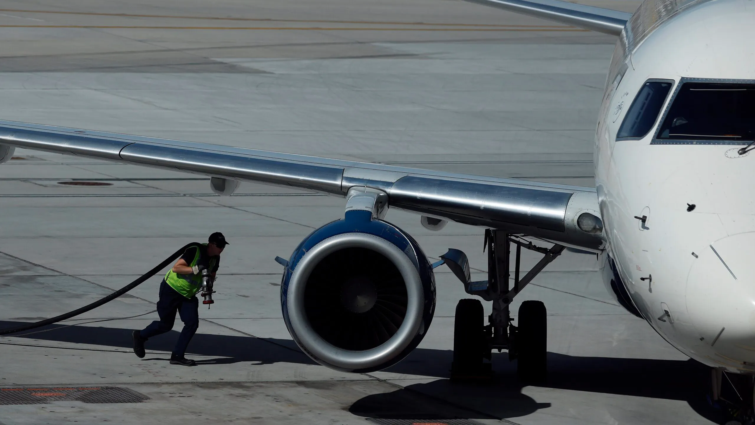 Jet Fuel Crunch Looms: Europe Faces Flight Cuts As Iran War Drags On