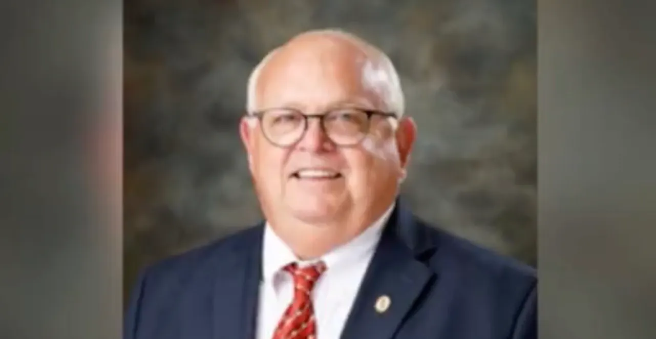 A Former Student Walked In Armed For A Massacre. Only His Principal Stood In The Way.