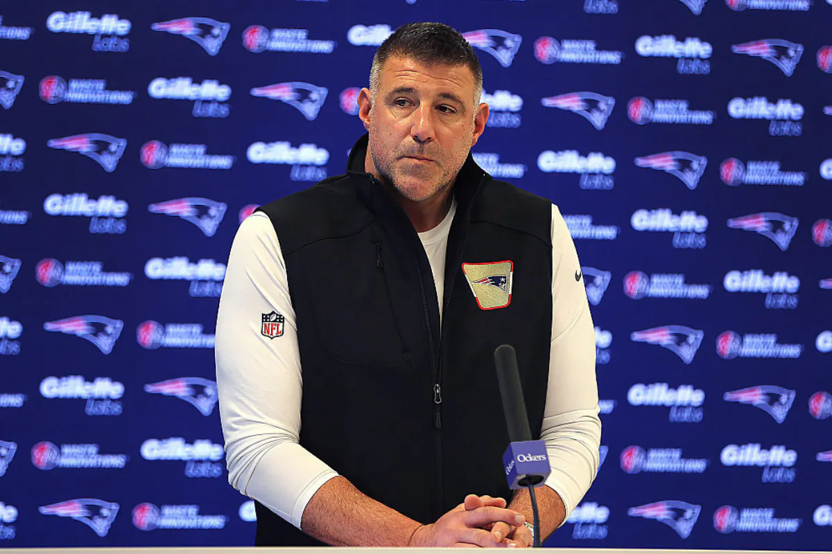 Mike Vrabel Mounts PR Campaign Ahead Of NFL Draft, Ignores Questions On Dianna Russini Photos