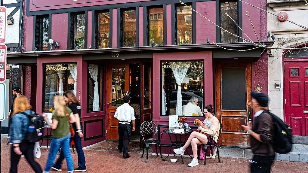 For DC’s Hottest Restaurant Weed Dispensaries Are Like A Hole In The Head