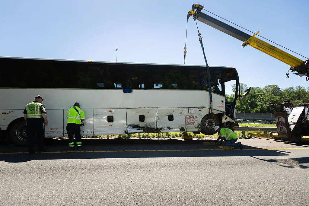 Chinese-Native Bus Driver Who Can’t Speak English Causes Pileup That Kills Young Family