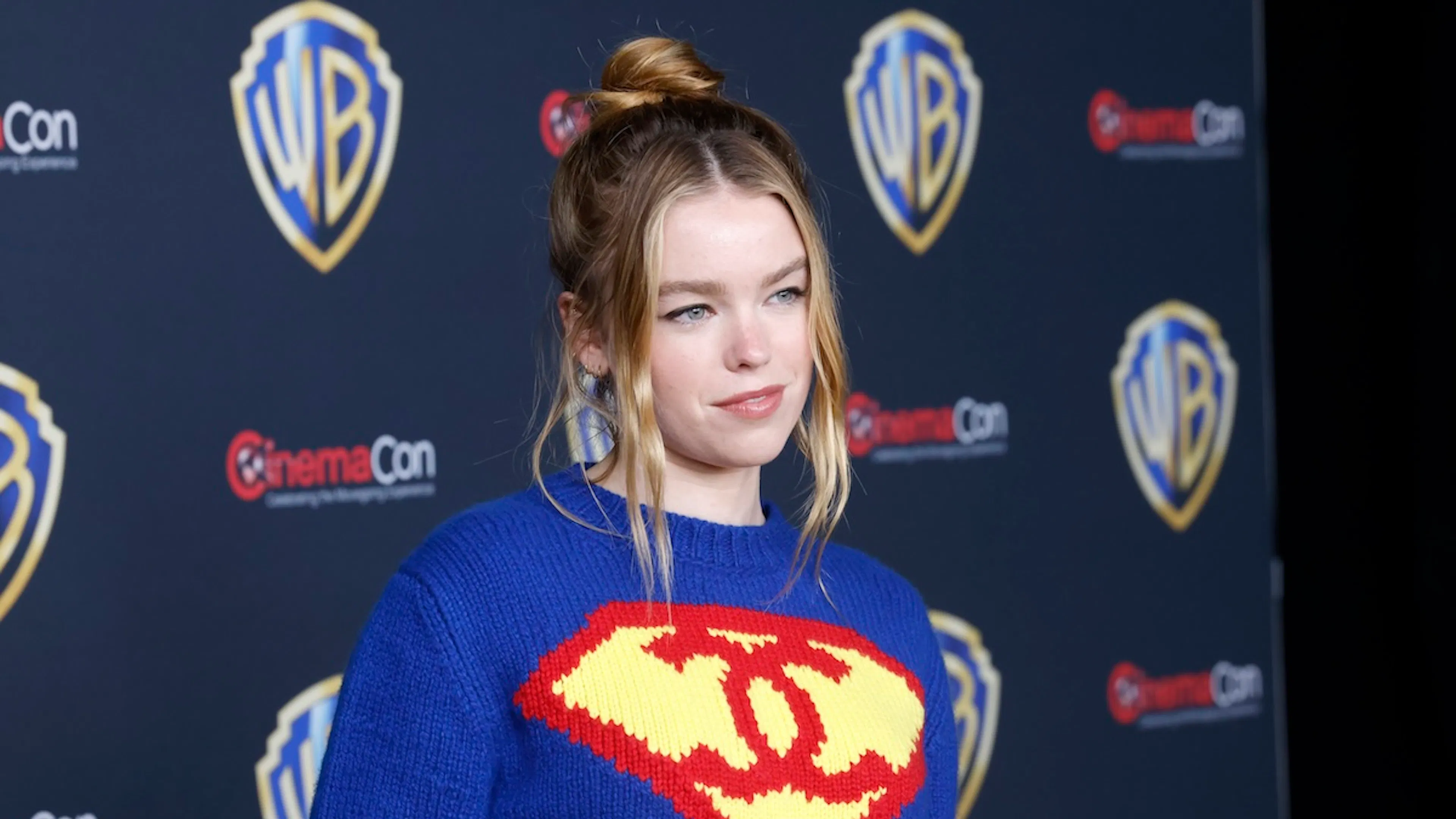 ‘Supergirl’ Star Says She’s Glad To Trigger ‘Christian’ Dads