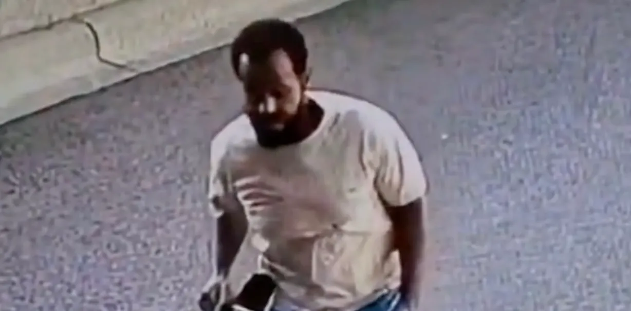 WATCH: Suspected Fraudster On The Run After Fourth-Floor Balcony Escape