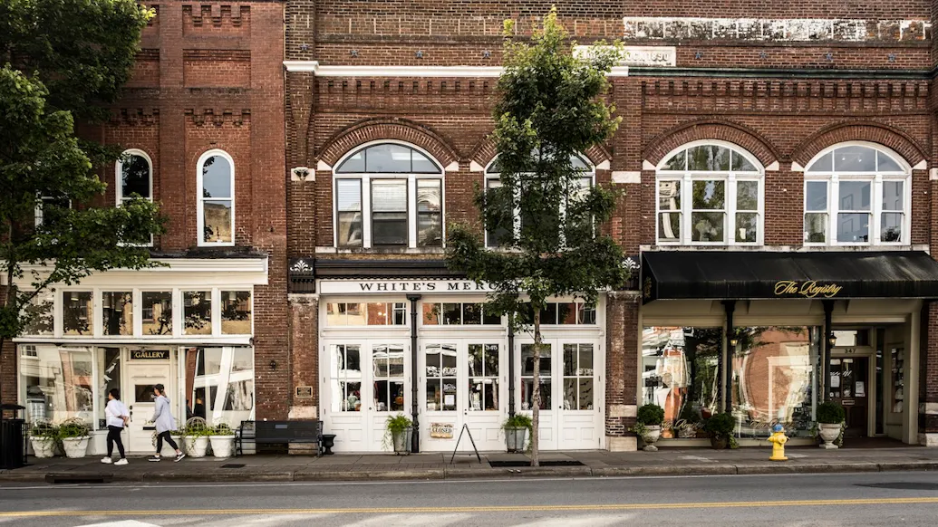 Americans Are Moving Here In Droves. Spend A Day In Town And You’ll See Why.