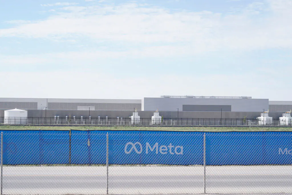 Meta Launches A Free Alternative To College In Four Red Stat