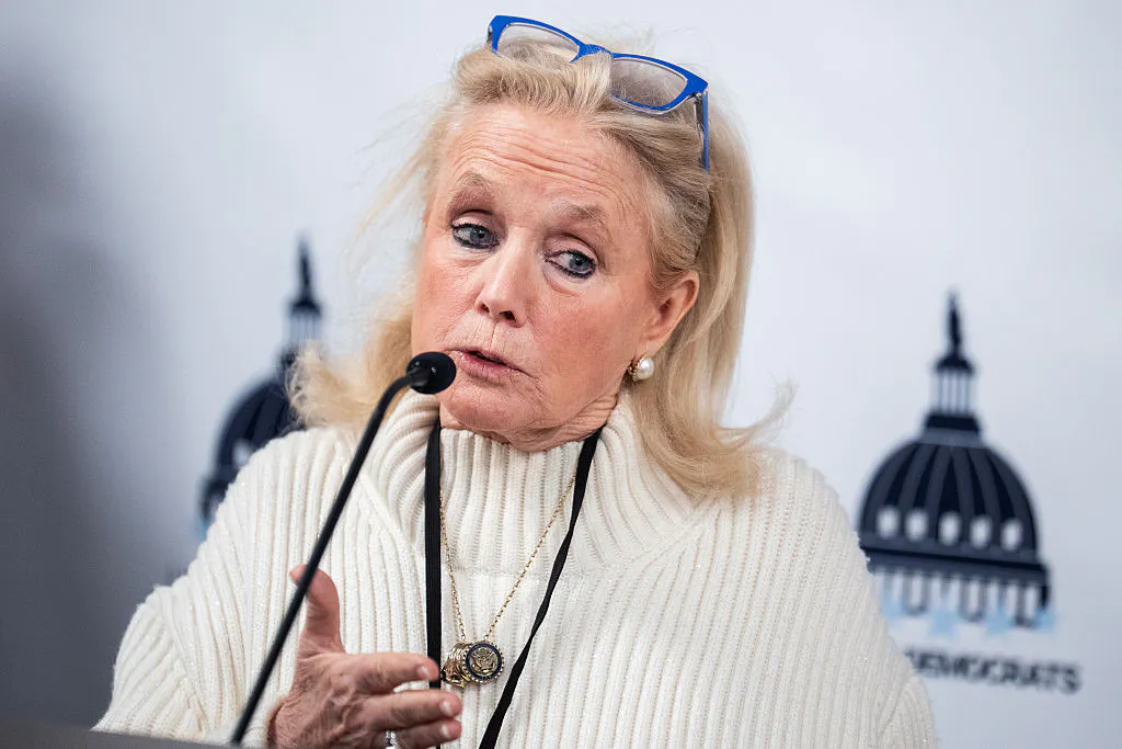 Swing State Democrat Claims Reflecting Pool Algae Is The Biggest Issue Back Home