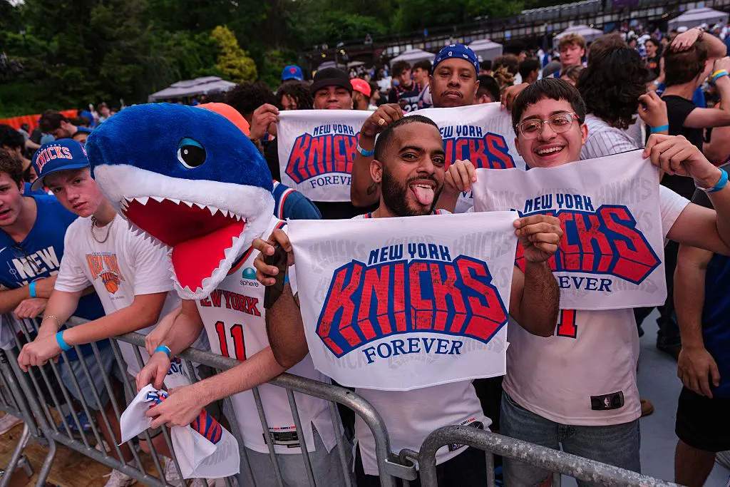 Knicks Run Away With First NBA Finals Win In 53 Years