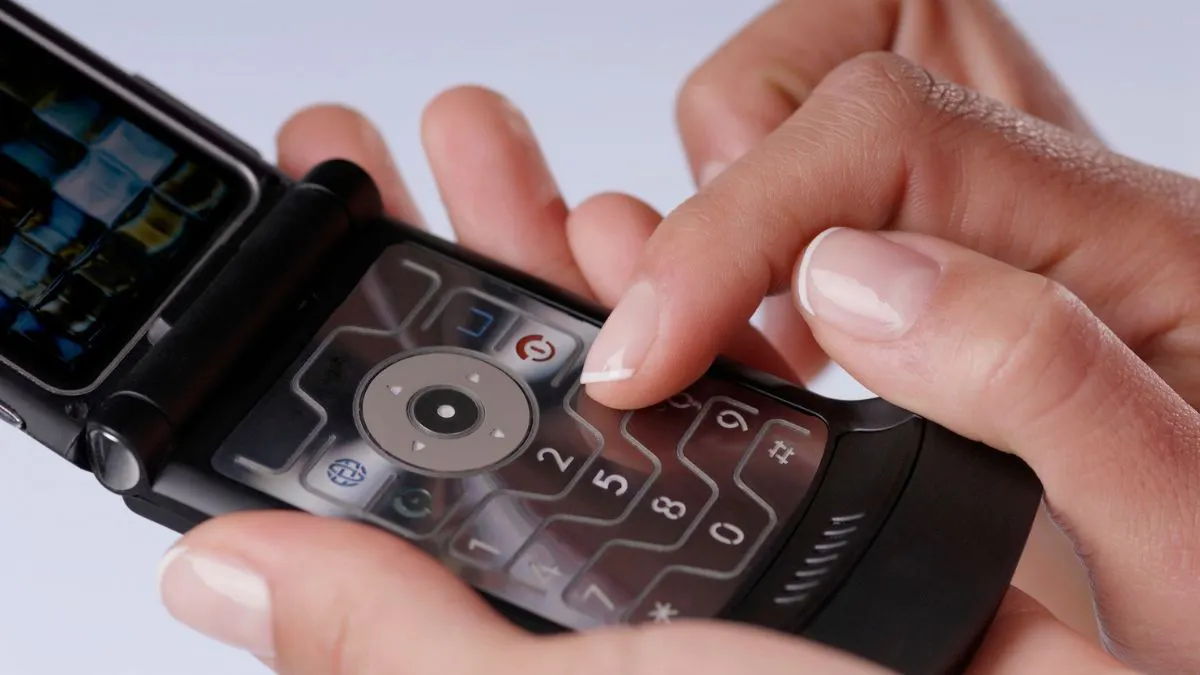 Retro Brand Revives Flip Phone To Take On Smartphone Addiction. But It’s Not Cheap.
