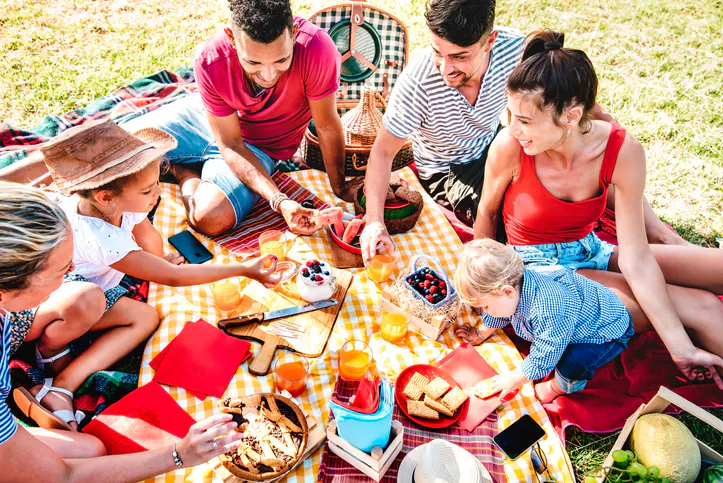 Bigger Families Don’t Start From Friends With Benefits – Try Friends With Babies