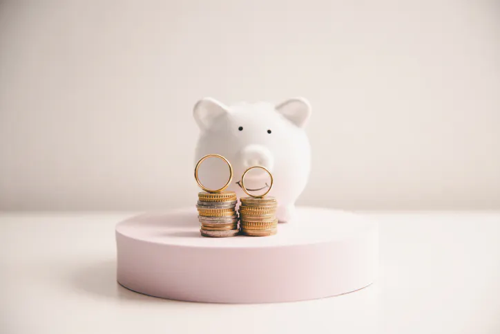 The Marriage Issue That Has Couples Asking: ‘For Love, Or Money?’