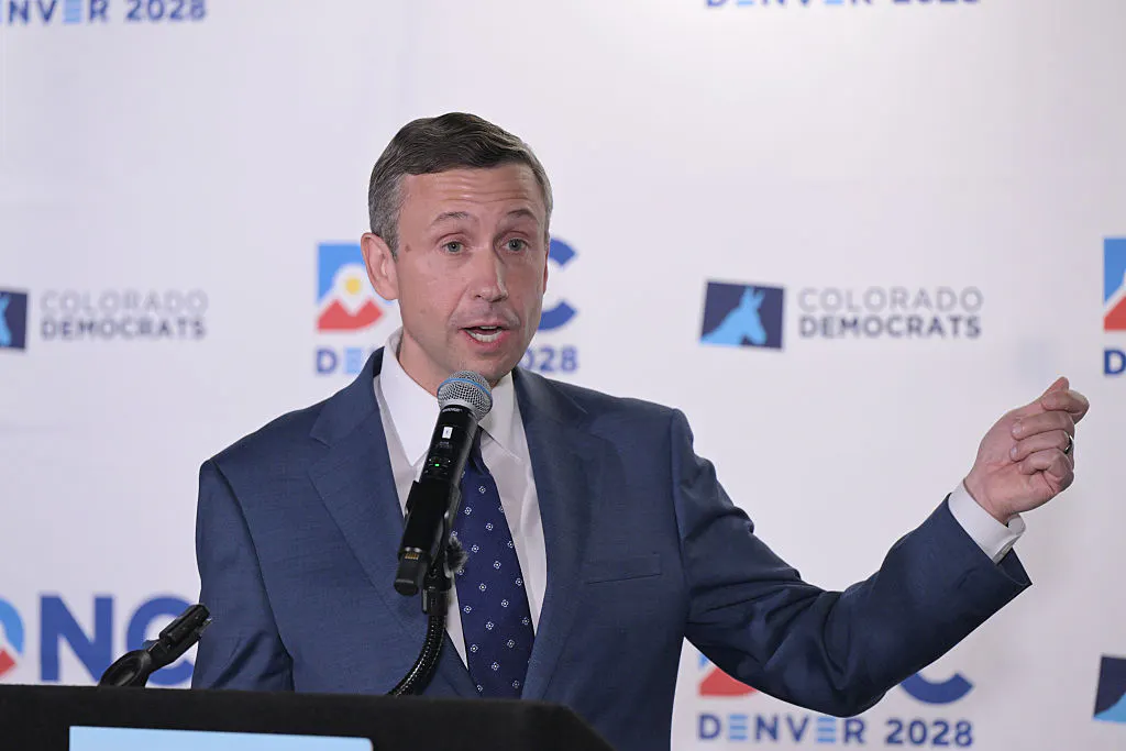 DNC Chair Has Phone-Hurling Tantrum As Party Melts Down Over Midterm Cash
