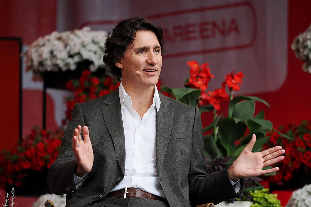 Justin Trudeau Makes Surprise Debut as Katy Perry Backup Dancer