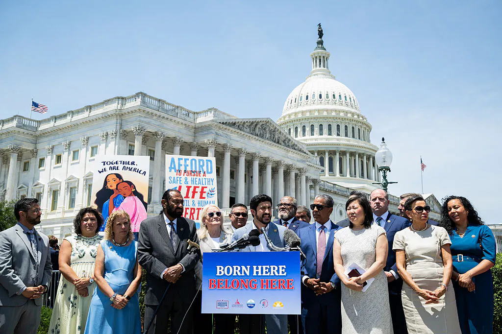 Trump Refuses To Let Birthright Citizenship Fight End