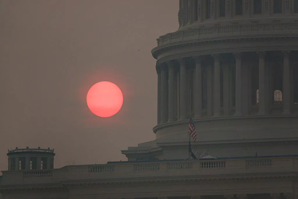 Apocalyptic Skies Spread Across Major U.S. Cities