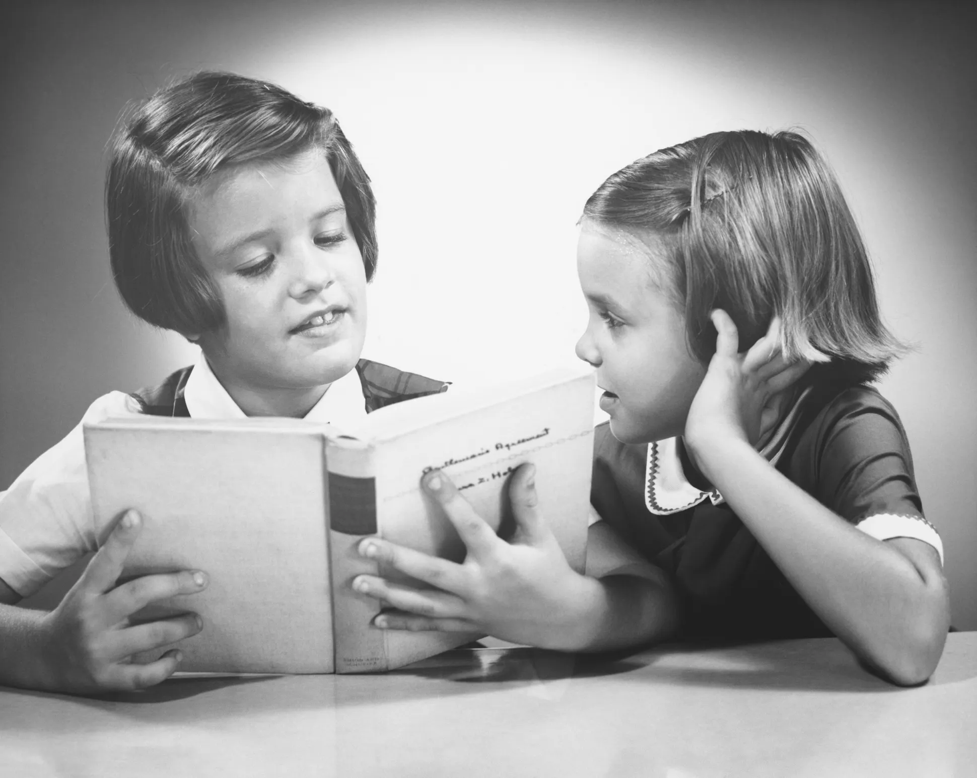 Smartphones Didn’t Kill Reading; The Schools Did