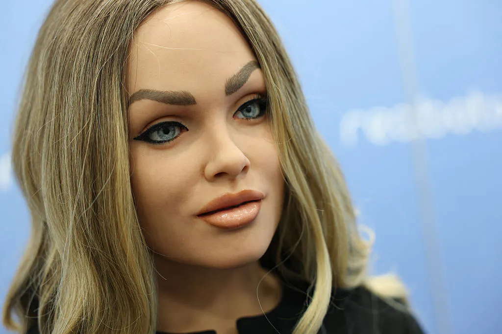 School Sparks Debate After Buying Humanoid Robot Teacher