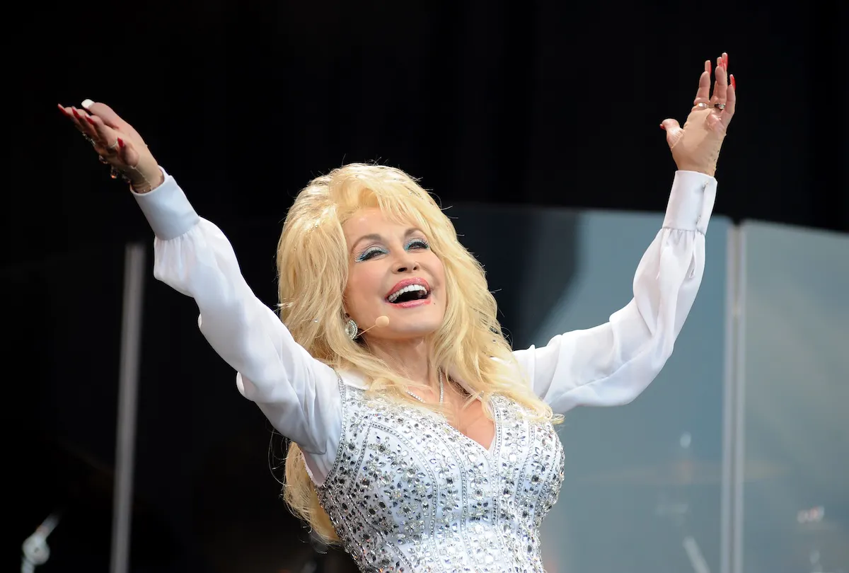 SEE IT: British Royal Family Shares Touching Tribute To Dolly Parton